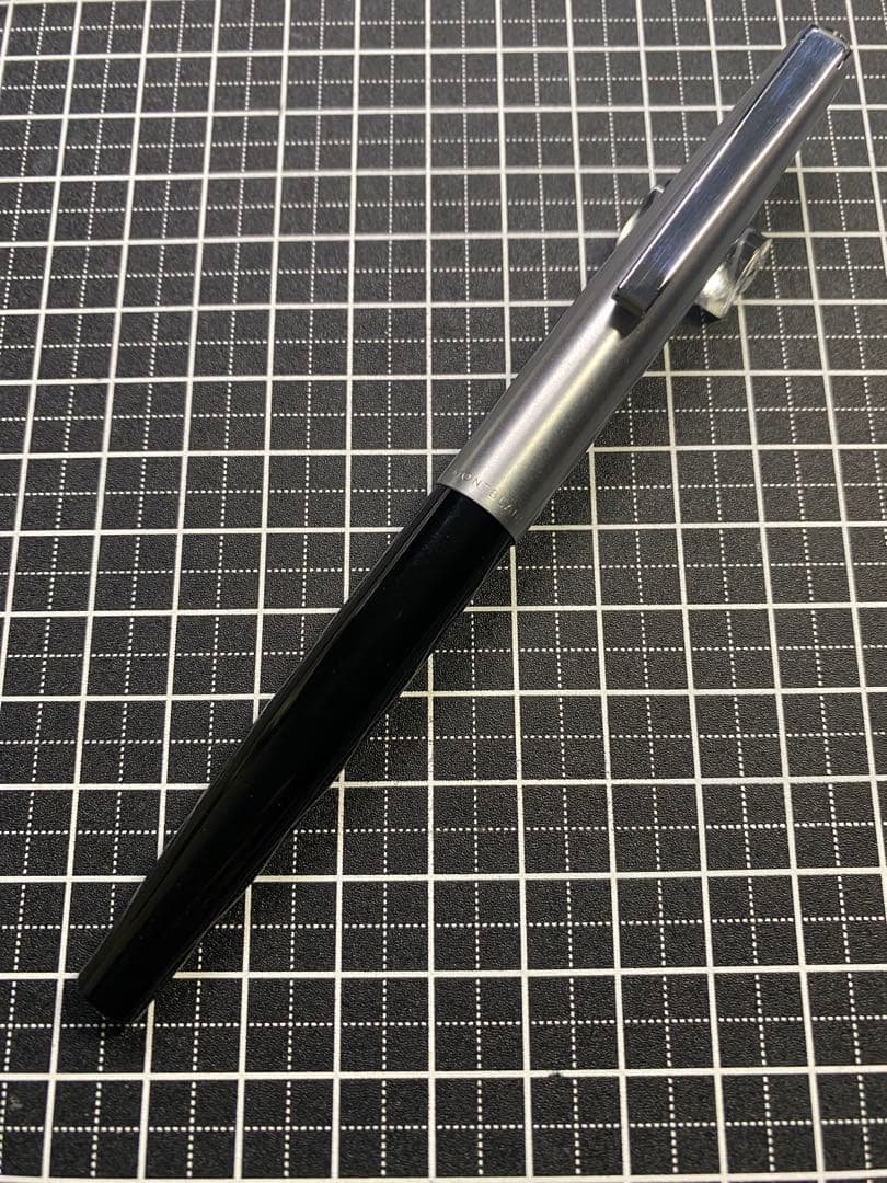 MONTBLANC 622 Junior 万年筆　字幅F程度
