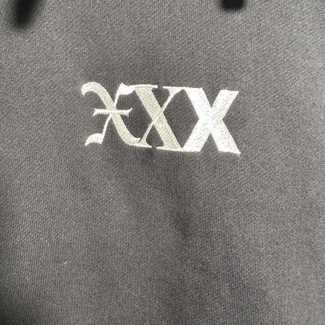 ★極美品★ ゴッドセレクションXXX　センター刺繍ロゴ　　　Lサイズ