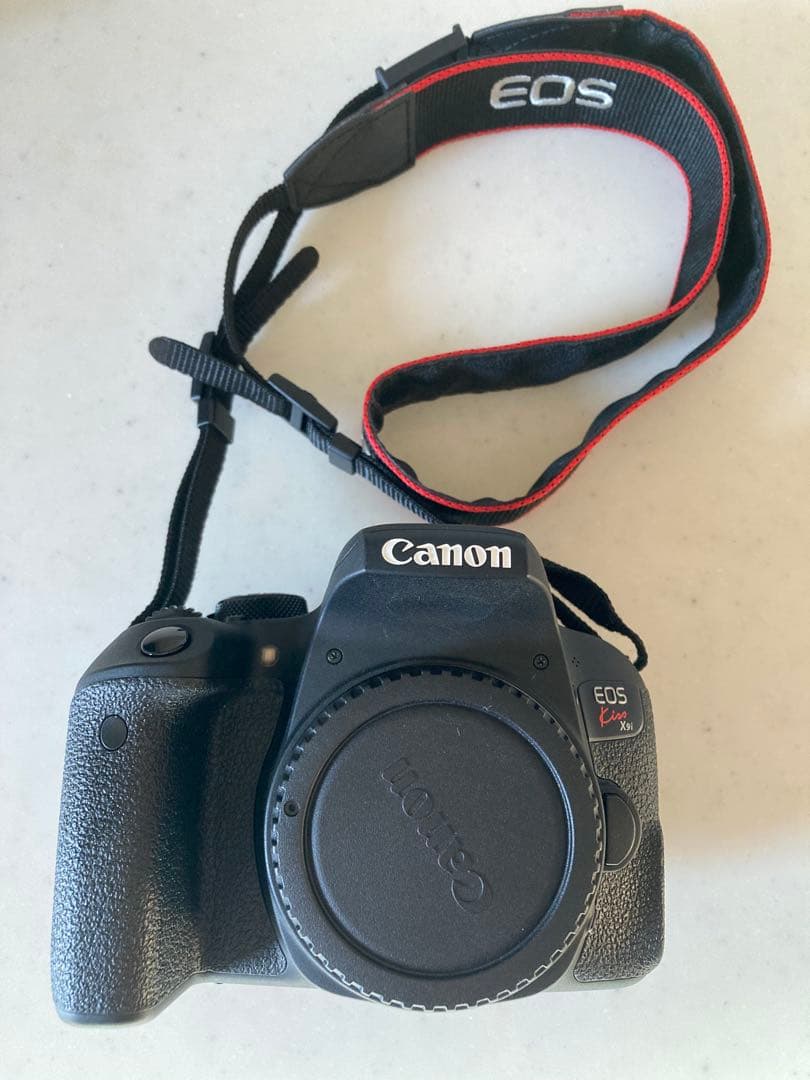 Canon EOS Kiss X9 iデジタル一眼レフカメラ