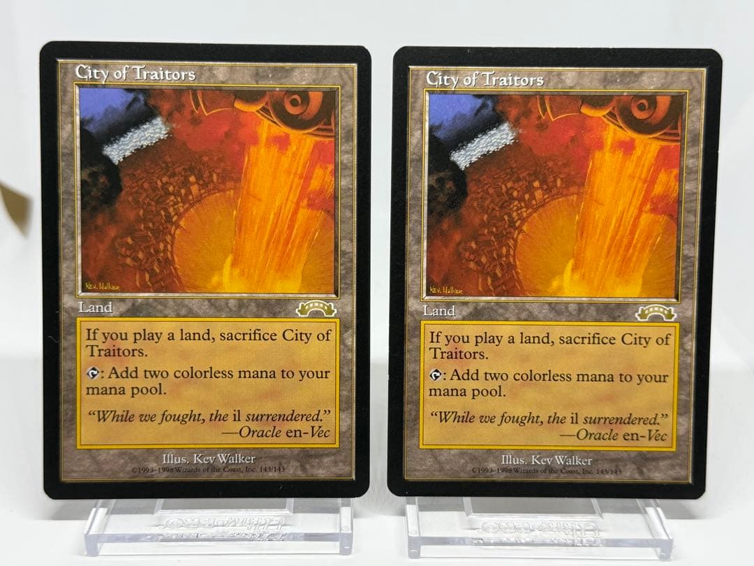 《裏切り者の都/City of Traitors》英語版2枚セット[EXO]