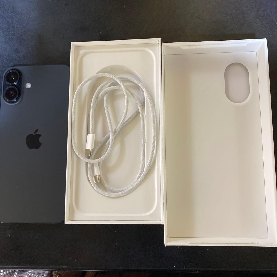 iPhone16plus２５６GB ブラック　フィルム付き