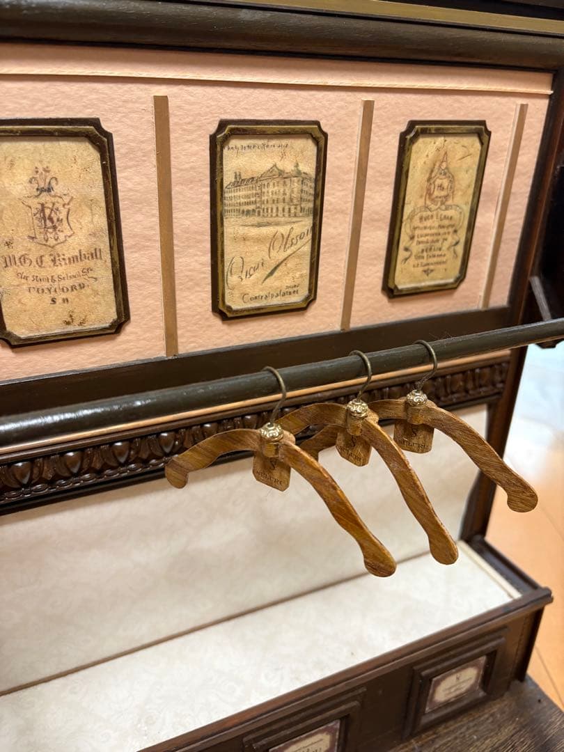 ハンドメイド　ドール家具　ブライス 家具　アンティーク　クローゼット