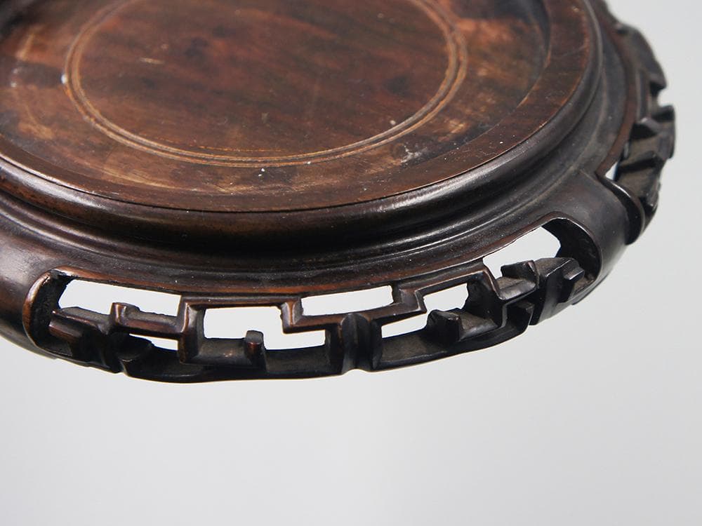 【木】　★ 竹木 唐木透彫拐子紋底座 ★　清時代　圓形 四足 細工彫刻　文房珍玩