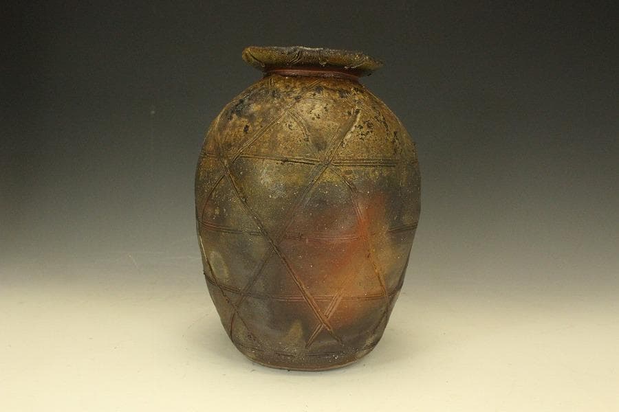 備前焼 かご目壷 陶蔵 箱入 527