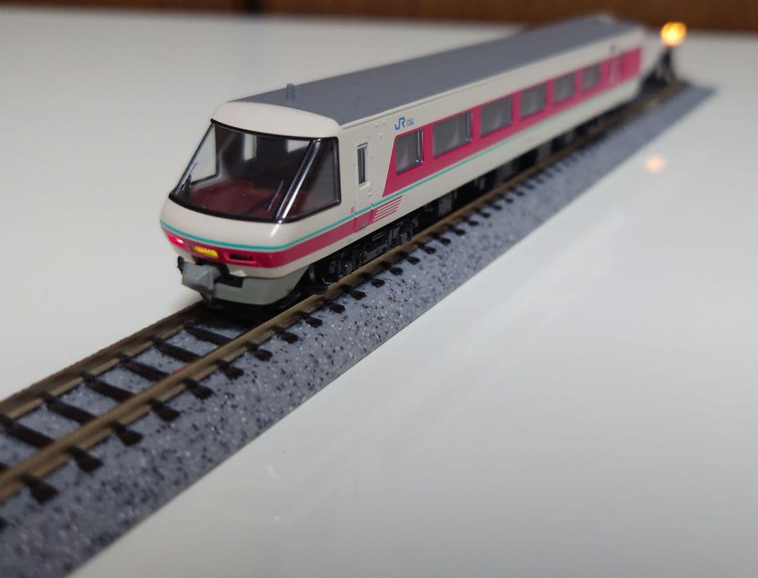 KATOゆったりやくも6両基本セット、7両基本セット＋別売りAssyパーツ付き