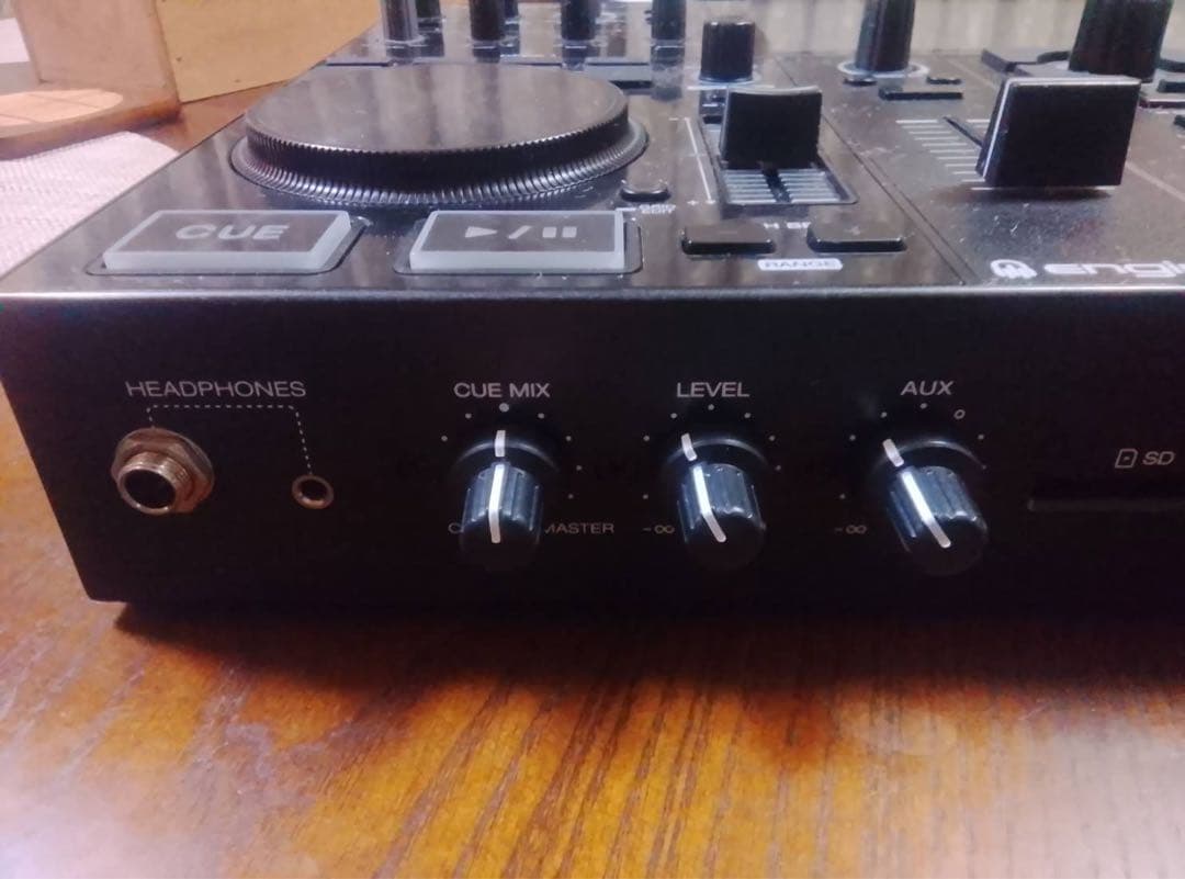 DENON DJ PRIME GO コントローラー