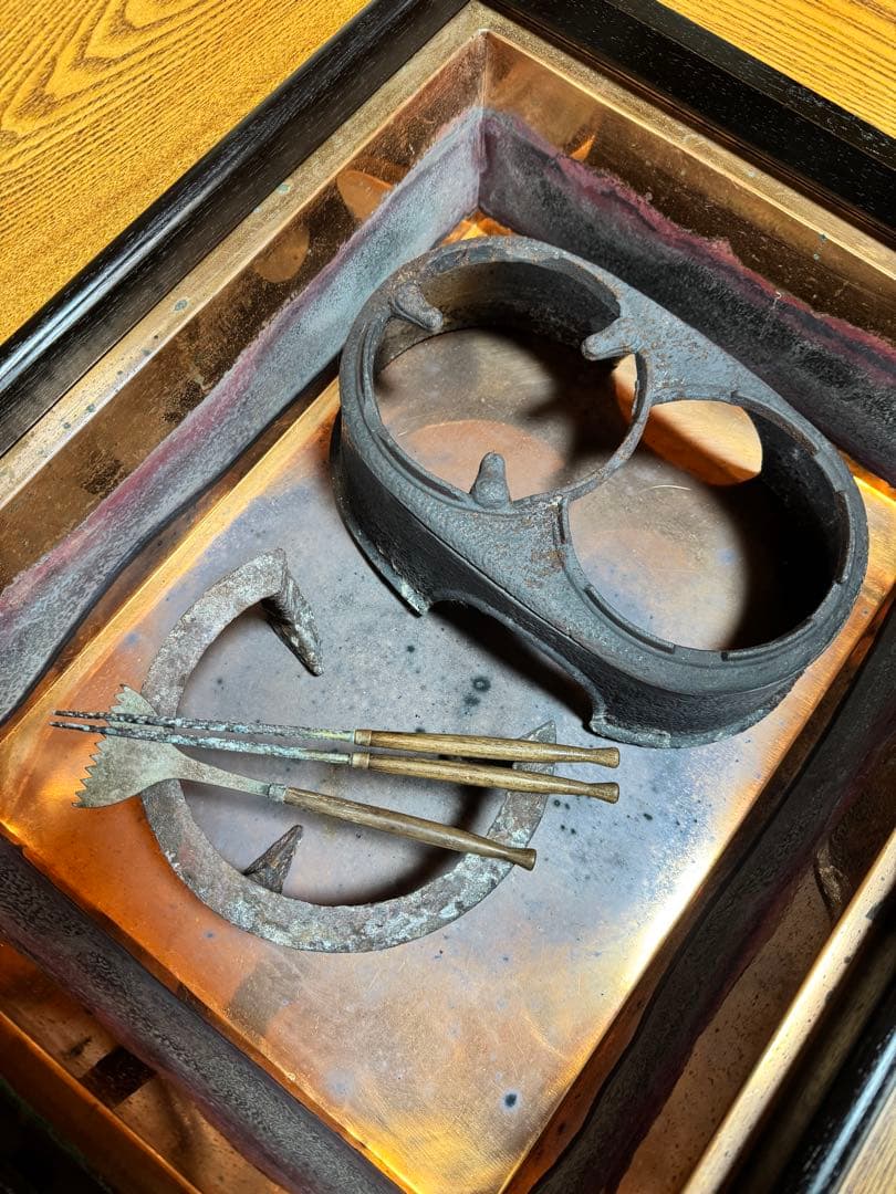 火鉢　囲炉裏　テーブル　アンティーク　古民家家具