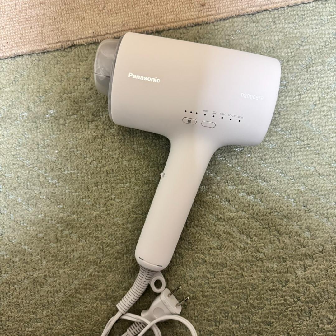 Panasonic ナノケア ドライヤー ホワイト NA0J