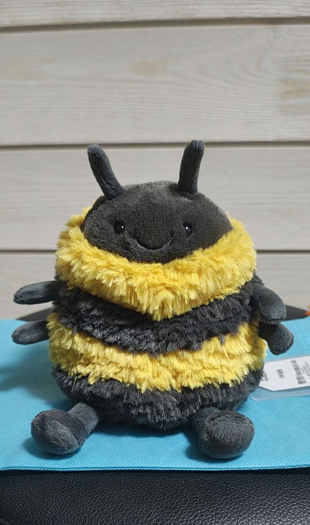 Albee Bee　girl アルビー蜂　ジェリーキャット新品