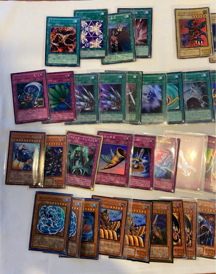 遊戯王カード 1枚400円　まとめ、セット売り可　初期から4期くらいまで