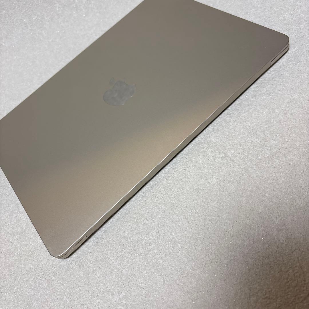 MacBook Air M2 ケース付き