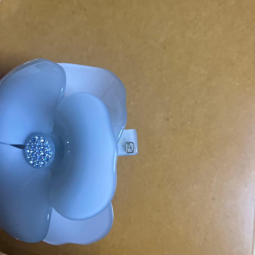 アレクサンドルドゥパリライトブルー 花型バレッタビジュー付き