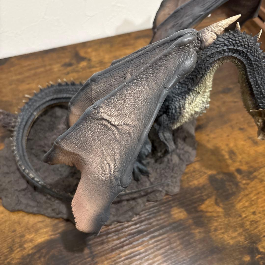 黒龍ミラボレアス