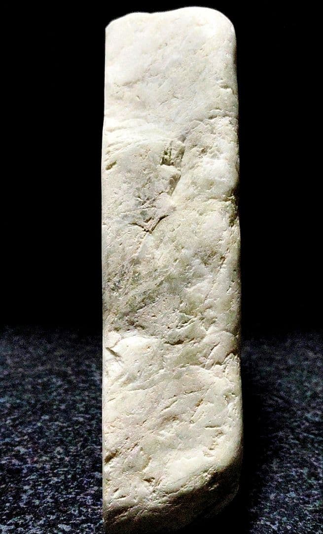 ★翡翠原石★糸魚川硬玉【小滝・転石・切り出し②859ｇ】