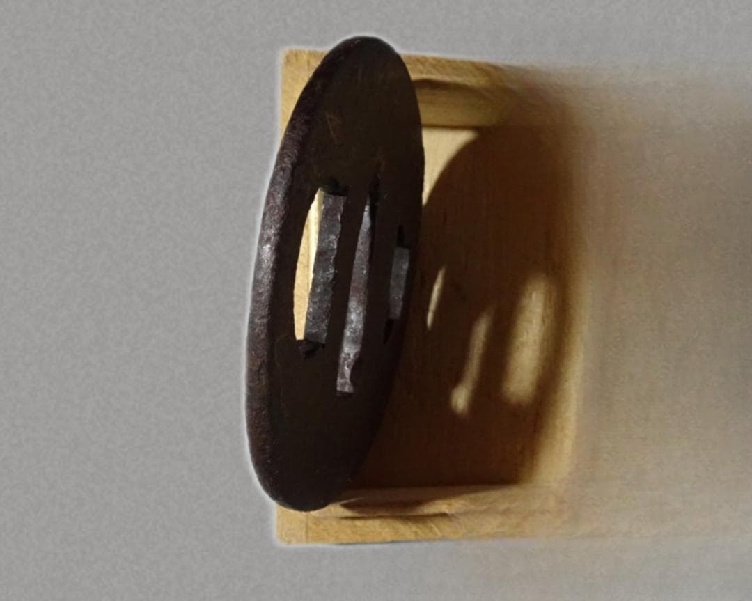 時代物　短刀用鐔 ３枚＋縁１個　まとめて