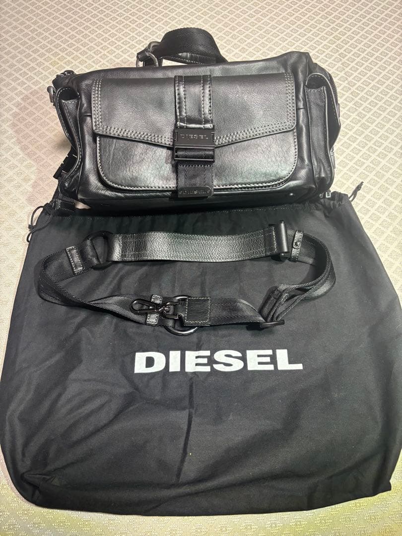 DIESEL ブラックレザー ショルダーバッグ2ｗａｙ