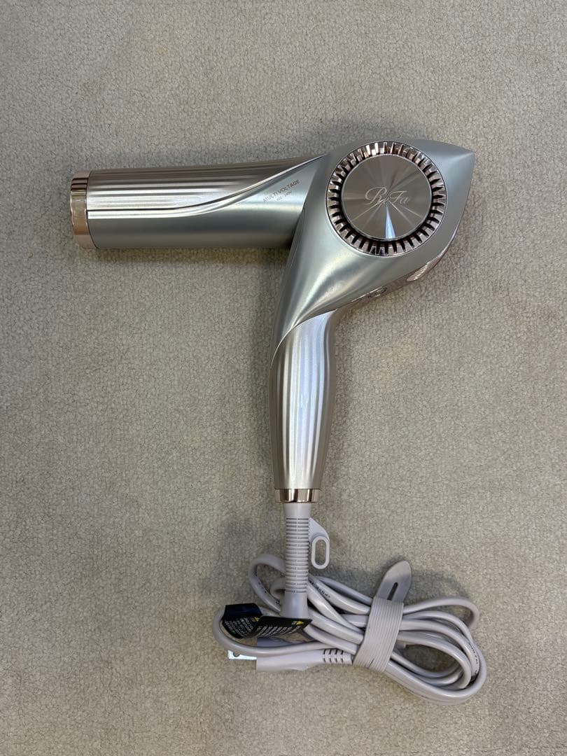 即購入◎ ReFa リファ　ビューテック　ドライヤー　BX W 【海外対応】