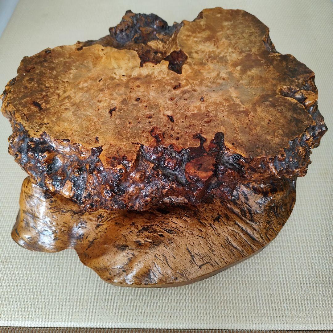 自然形状の木製飾台