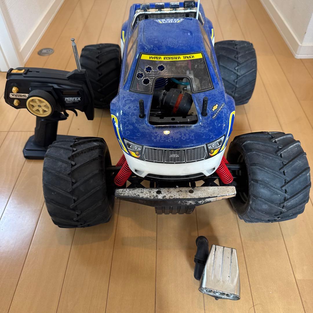 オフロードラジコンカー エンジン付き ギガクラッシャー　スペアパーツ大量