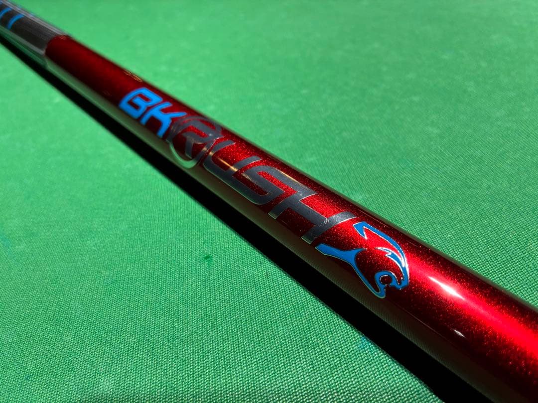 ブレイクキュー　プレデター　BK-RUSH RED Sports Grip
