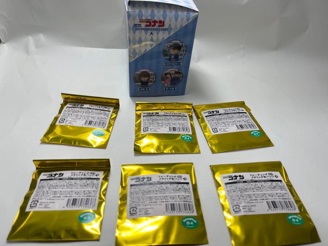 名探偵コナン トレーディングメタリック缶バッチ　全24個