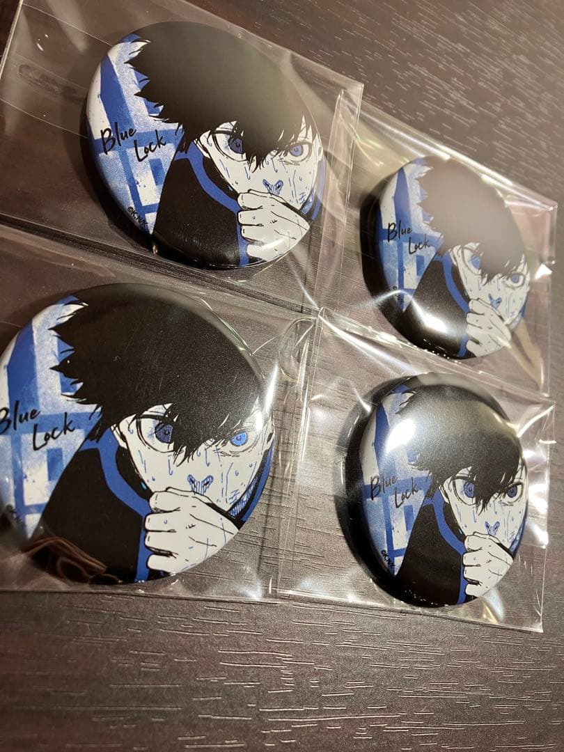 ブルーロック シークレットメタル缶バッジ 潔世一 缶バッジ 4点