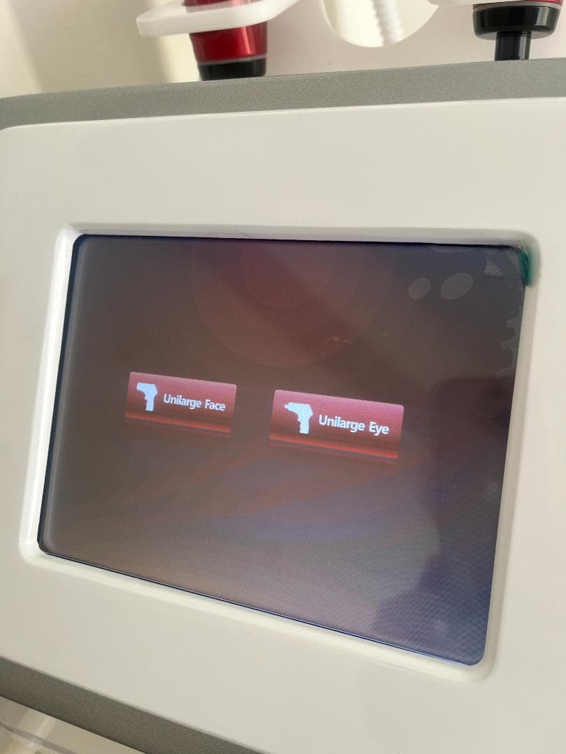 最新40.68MHzのRF高周波機器【シワ、たるみ、ほうれい線改善】220万円→