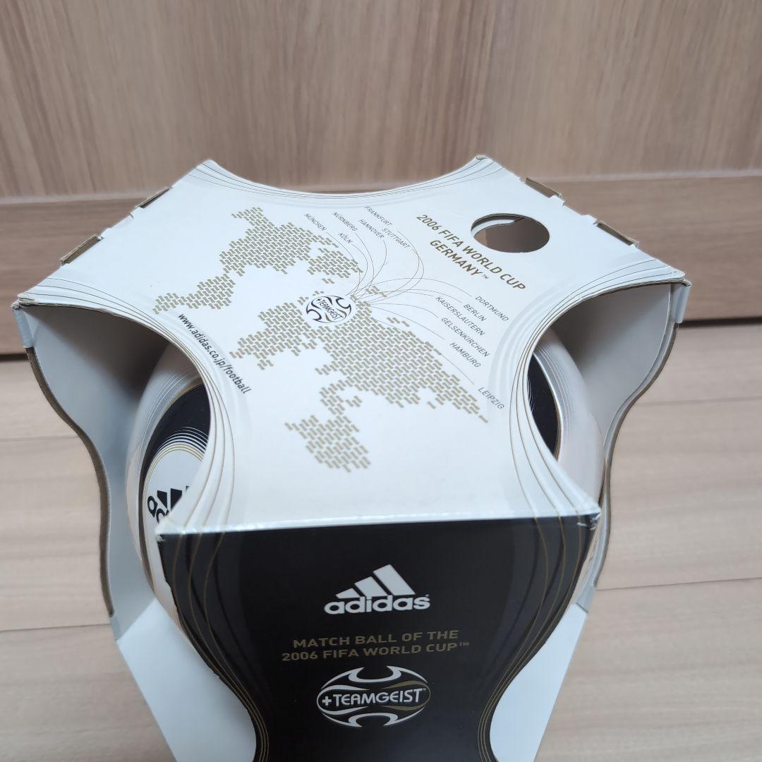 未使用　adidas TEAMGEIST 2006年 ドイツワールドカップ公式球