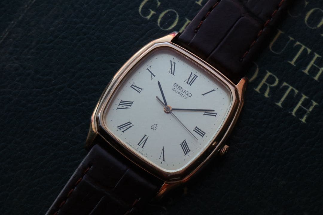 SEIKO シャリオ tank 6030 レクタンギュラー ゴールド 稼動品