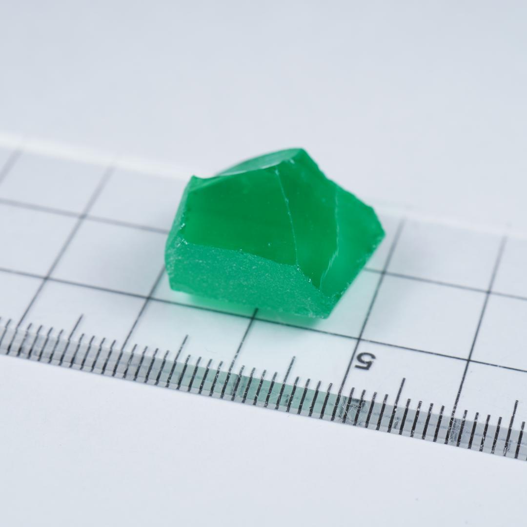 43.06ct　イットリウムアルミニウムガーネット YAG ヤグ 原石