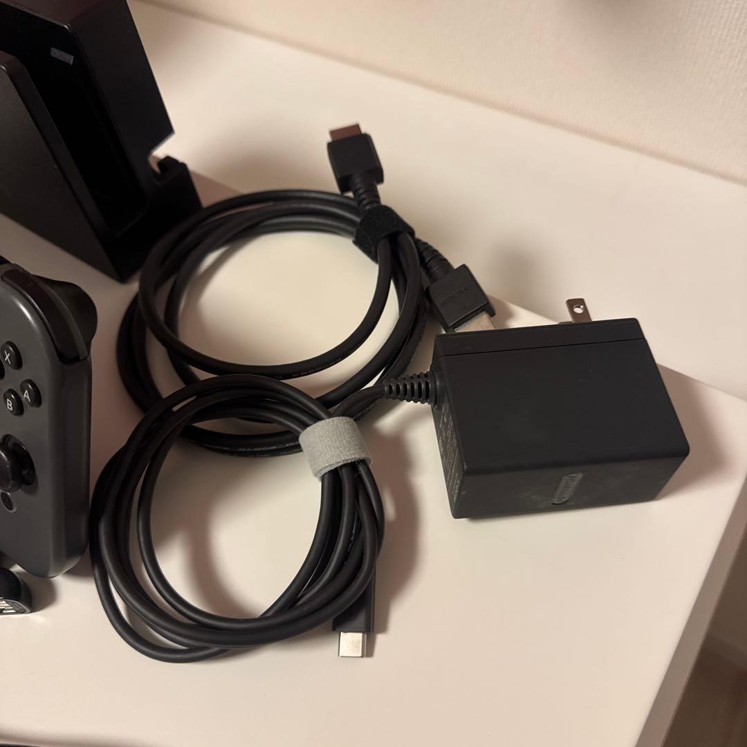 Switch 本体　グレー