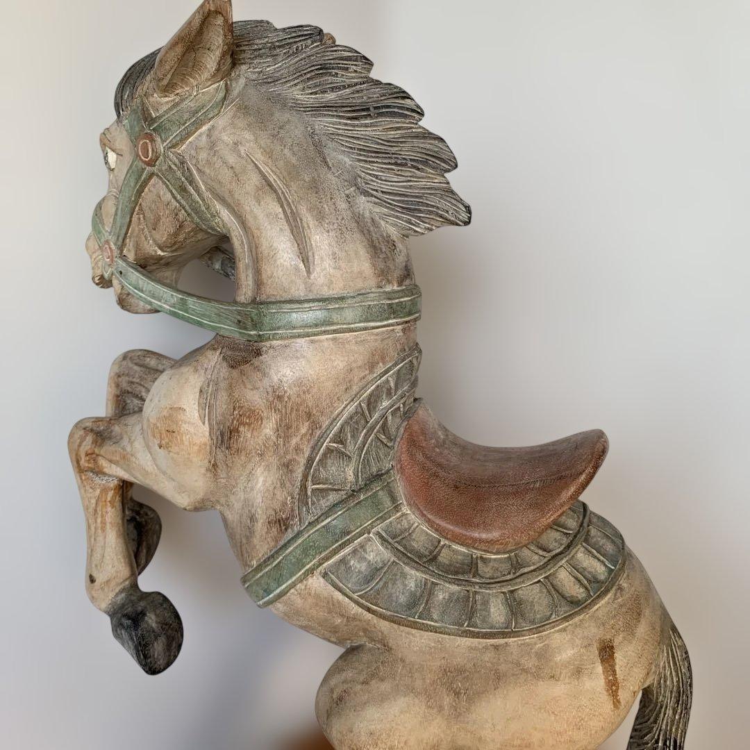 木製馬の彫刻 立ち上がりデザイン 高さ 約64cm シャビー オブジェ　店舗什器
