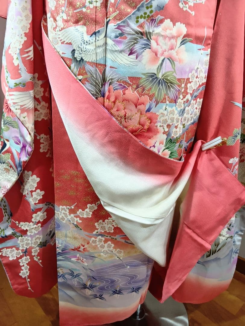 (矢2626m)☆正絹☆振袖 コーラルピンク☆ 花鳥柄晴れ着成人式
