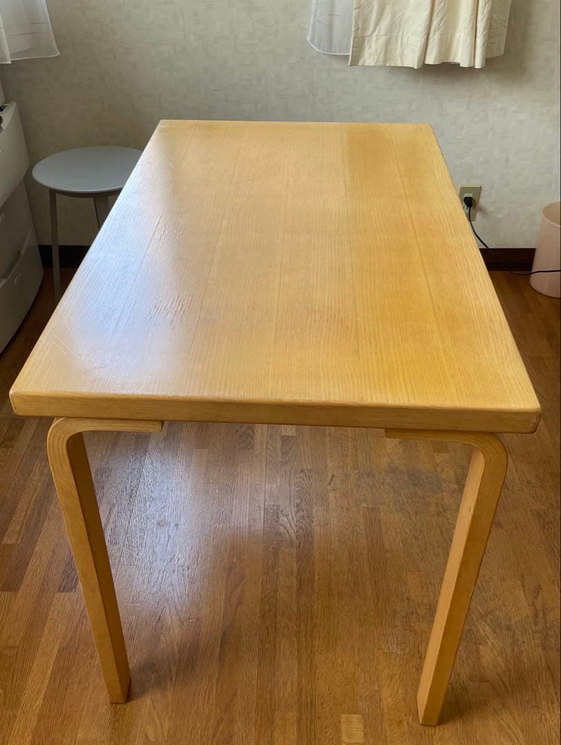 ダイニングテーブル artek 80b