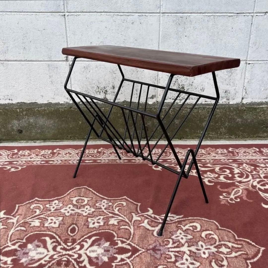 古家具◾️木製天板 一枚板×アイアン マガジンラック付き サイドテーブル 飾り台
