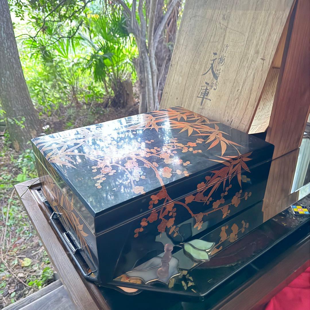 新春特別価格 ‼️JAPAN蒔絵天然木本漆 竹梅蒔絵　文箱料紙箱桐箱黄布付1客