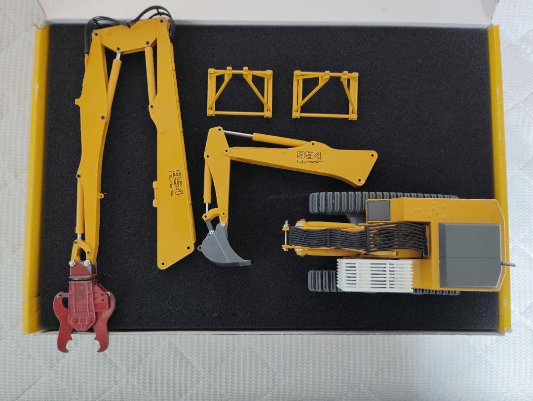 LIEBHERR R954BV解体機　絶版