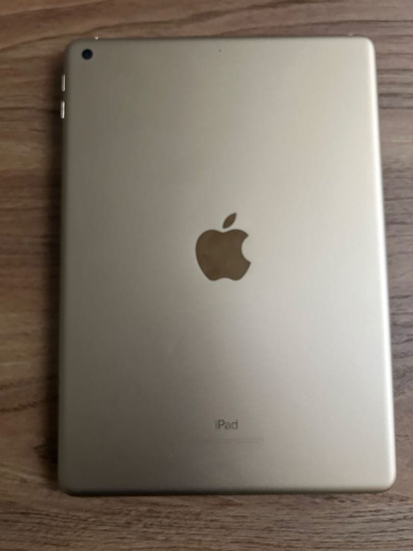 ゴールド iPad 第5世代 Wi-Fi 本体 32gb