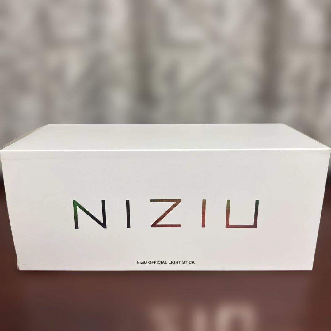 niziu ペンライト　箱、説明書あり