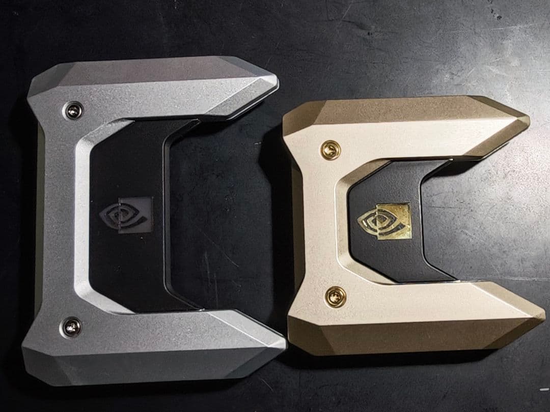 完全動作品　TITAN RTXとSLIブリッジ2個