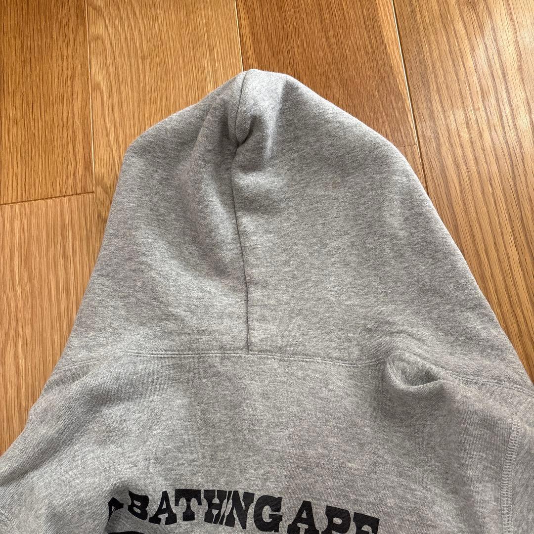A BATHING APE エイプ　ジップアップパーカー