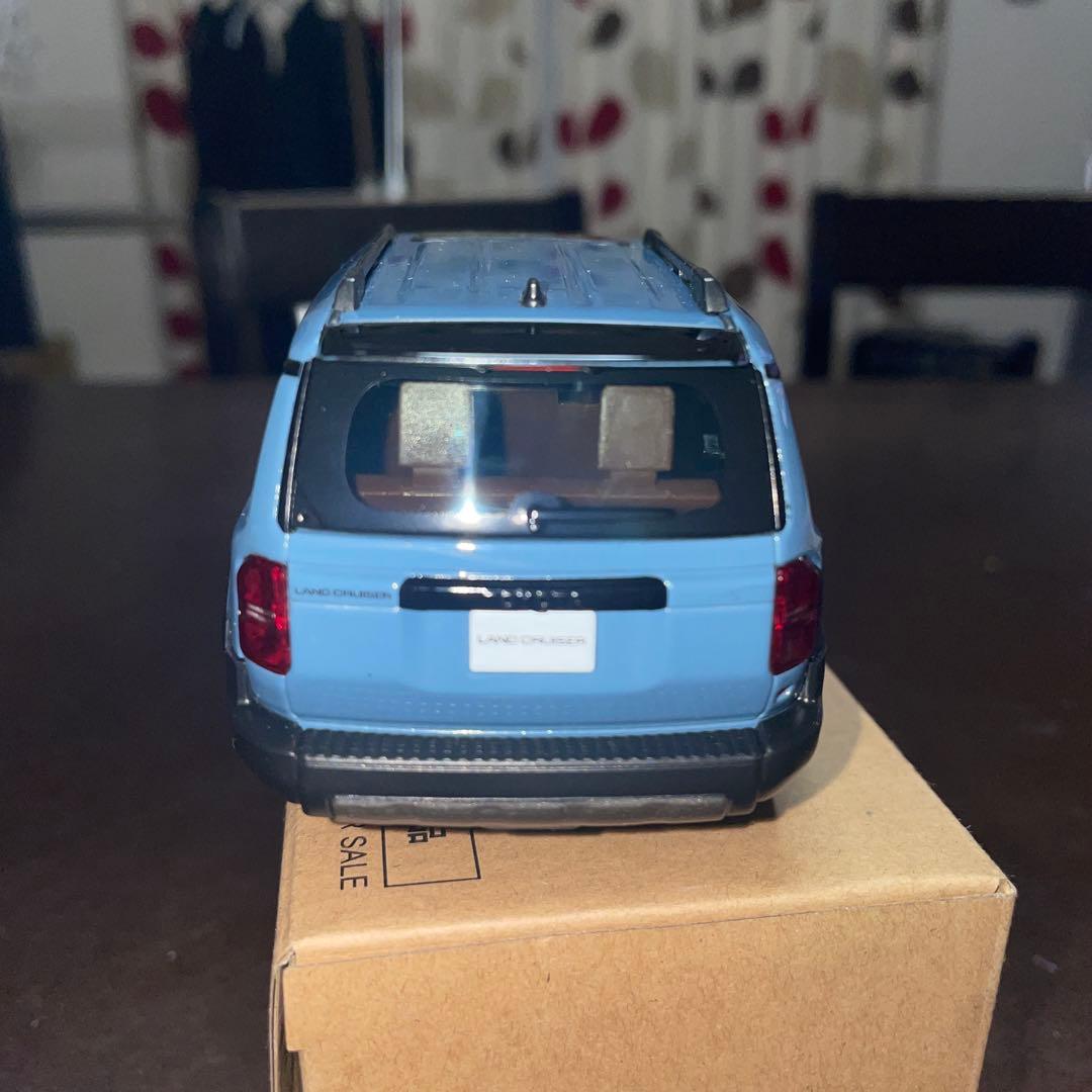 1/25までの出品。トヨタ ランドクルーザー　250 ミニカー