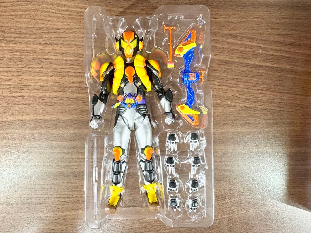 S.H.Figuarts 仮面ライダー ガヴ ヴァレン ヴラム