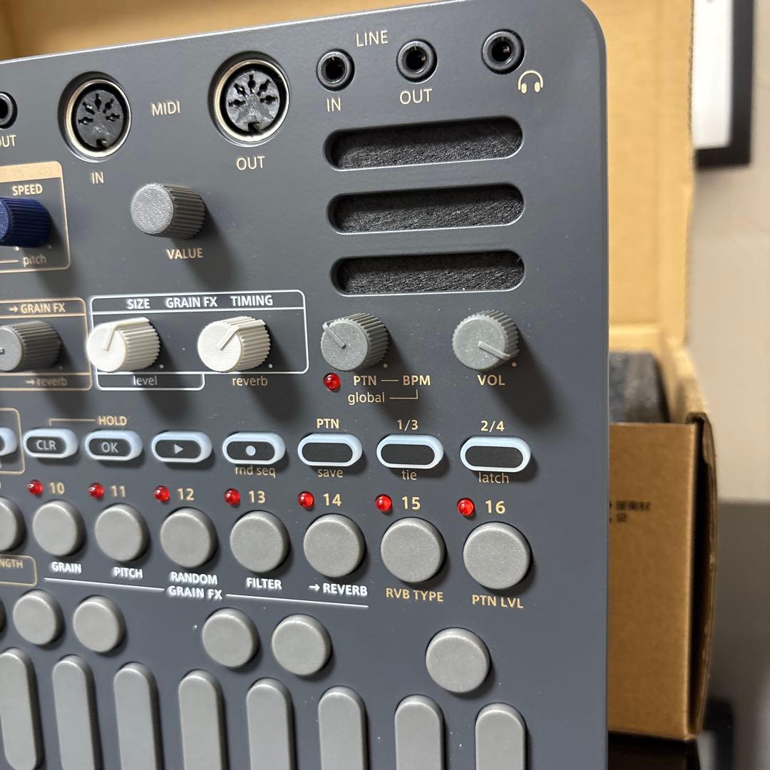 【ほぼ未使用】 SONICWARE LIVEN Evoke シンセサイザー