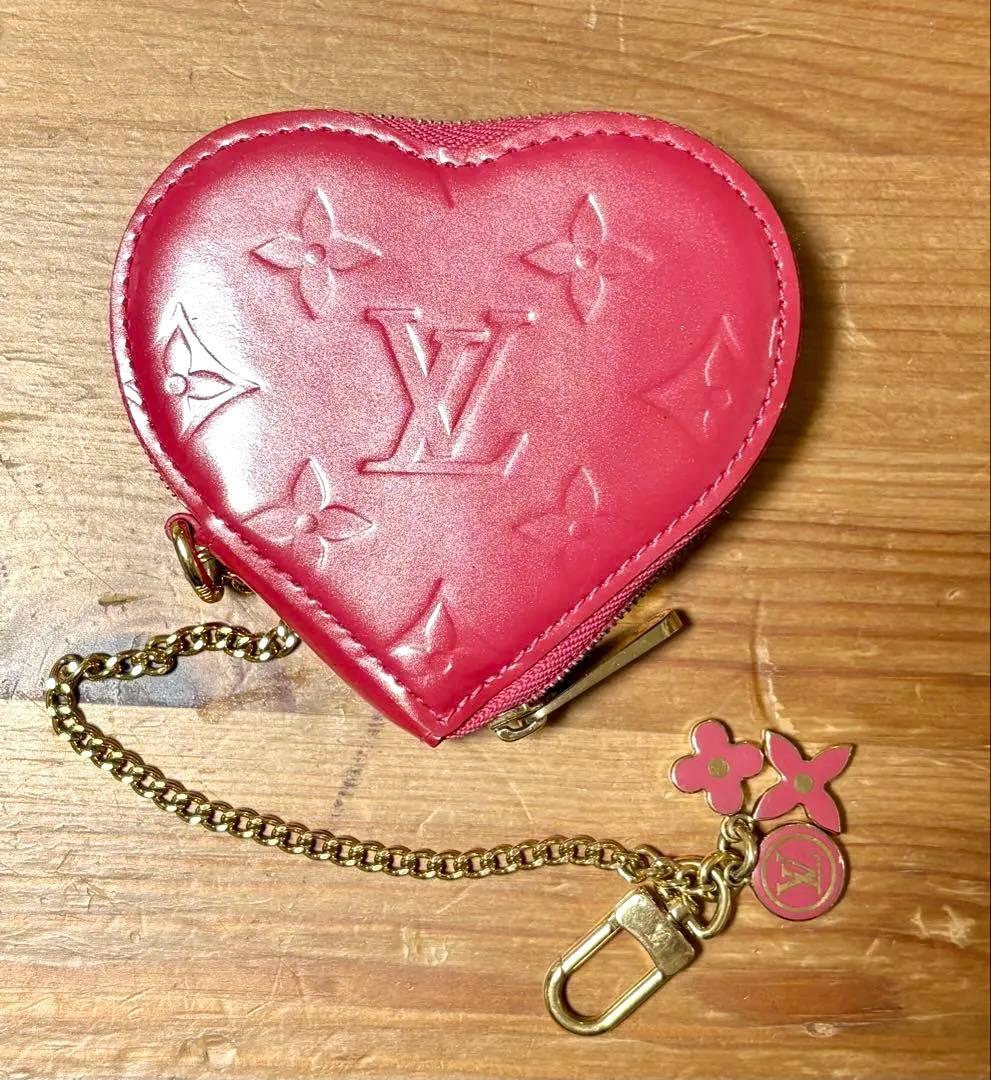 【極美品】ルイヴィトン ヴェルニ ポルトモネクール　ハート型ケース