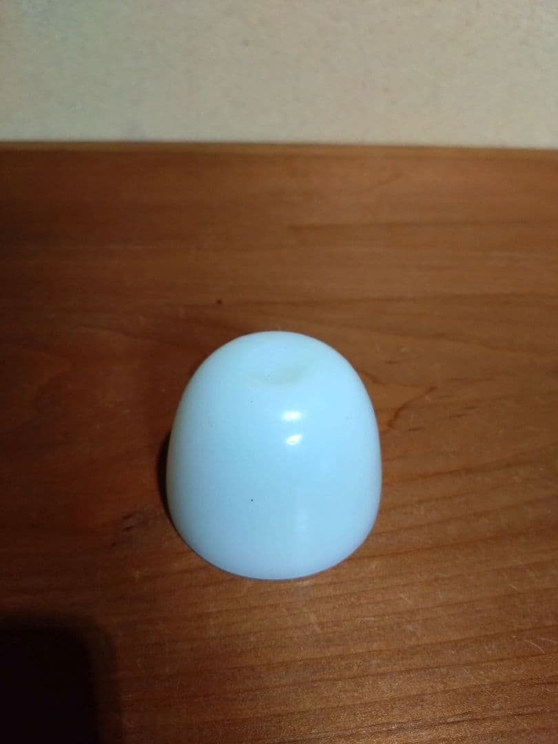 江戸ガラス 型吹き 乳白色盃 猪口