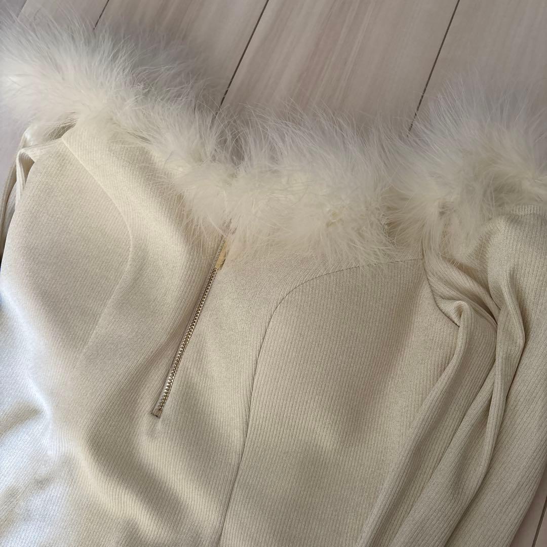 Robe de Fleurs Glossy オフショル長袖ミニドレス