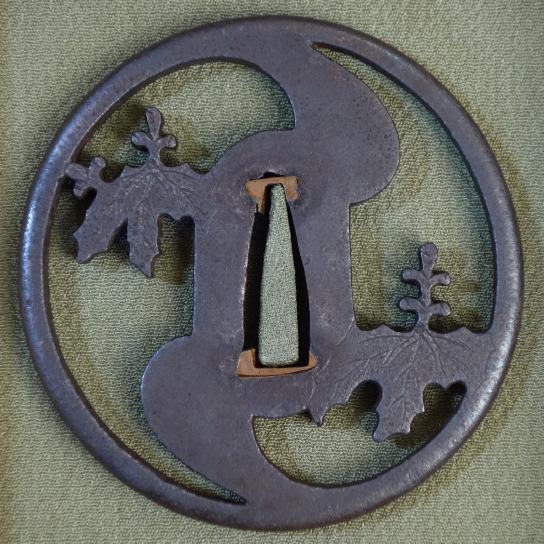 【 桐巴透鐔 無銘 後代肥後 】(鑑定書有) 鍔 鐔 刀装具 武具 骨董 江戸