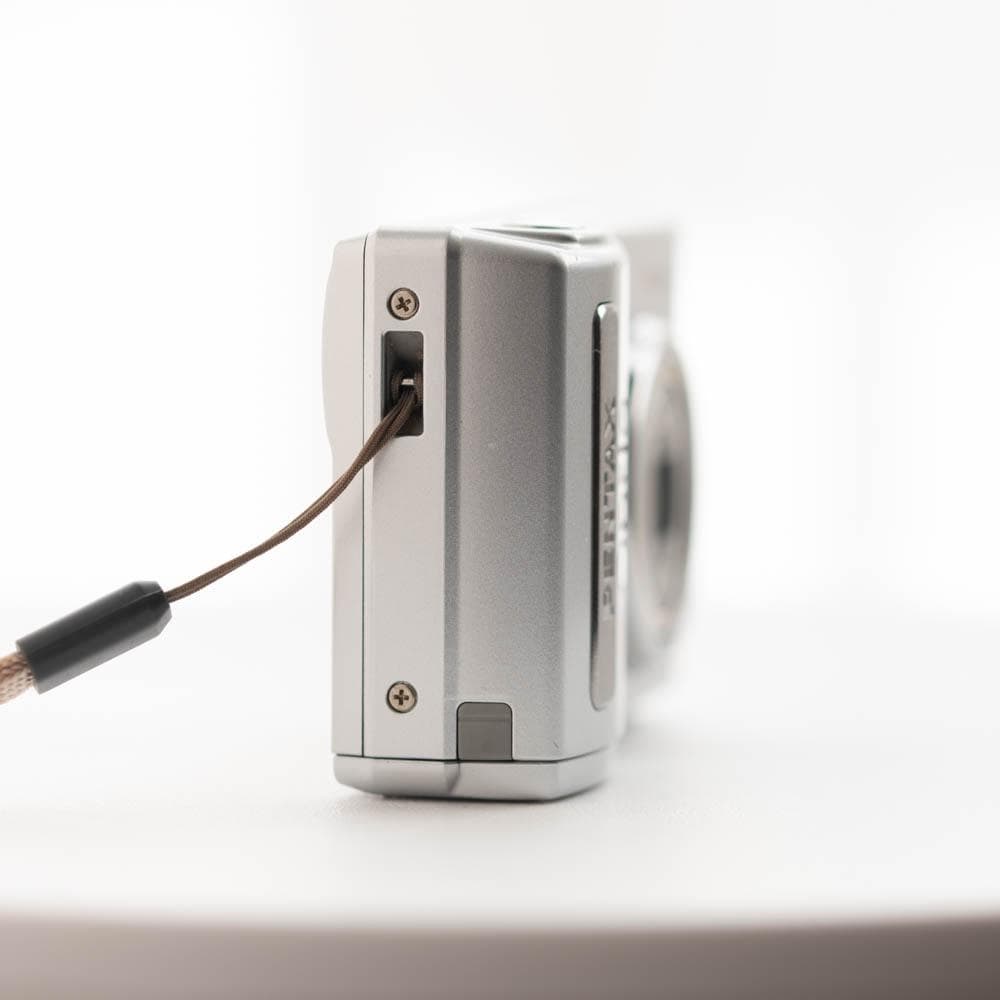 【単3電池で動く平成レトロなコンデジ】PENTAX optio M10