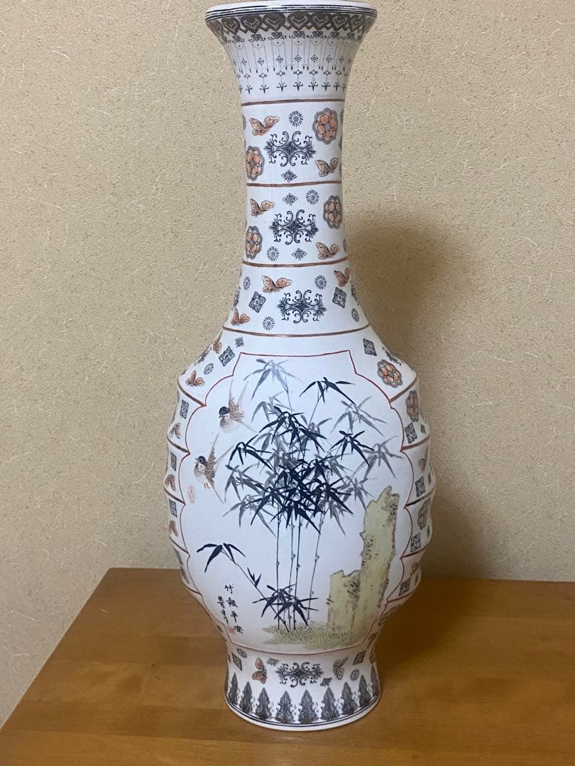 中国　景徳鎮製　薄い花瓶